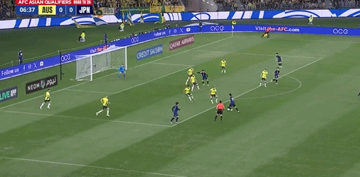 app下载-⚽世亚预半场：铃木唯人、平河悠造威胁，日本暂时0-0澳大利亚